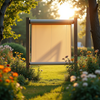Üppiger Rollrasen im Garten bei Sonnenlicht, umgeben von Blumen und Sträuchern, ideal für Blog über Rollrasenkosten.